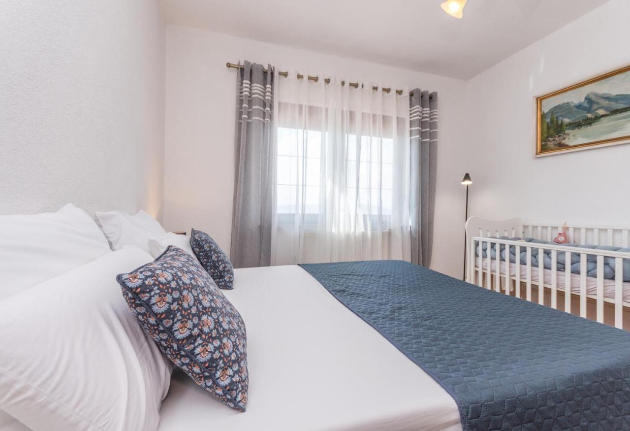 Mustel Travel Apartments سفيتي بيتار المظهر الخارجي الصورة