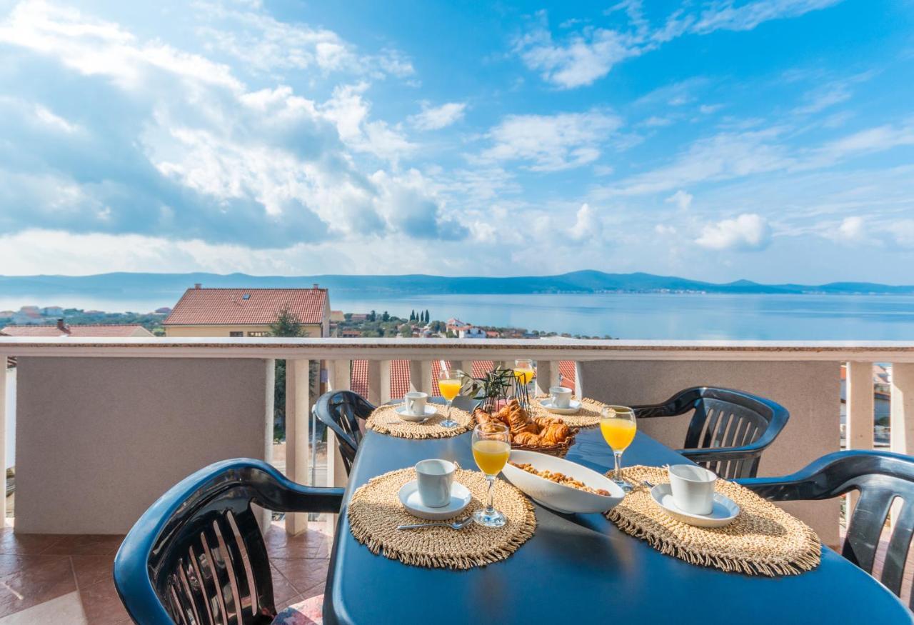 Mustel Travel Apartments سفيتي بيتار المظهر الخارجي الصورة