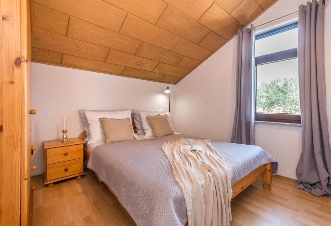 Mustel Travel Apartments سفيتي بيتار المظهر الخارجي الصورة