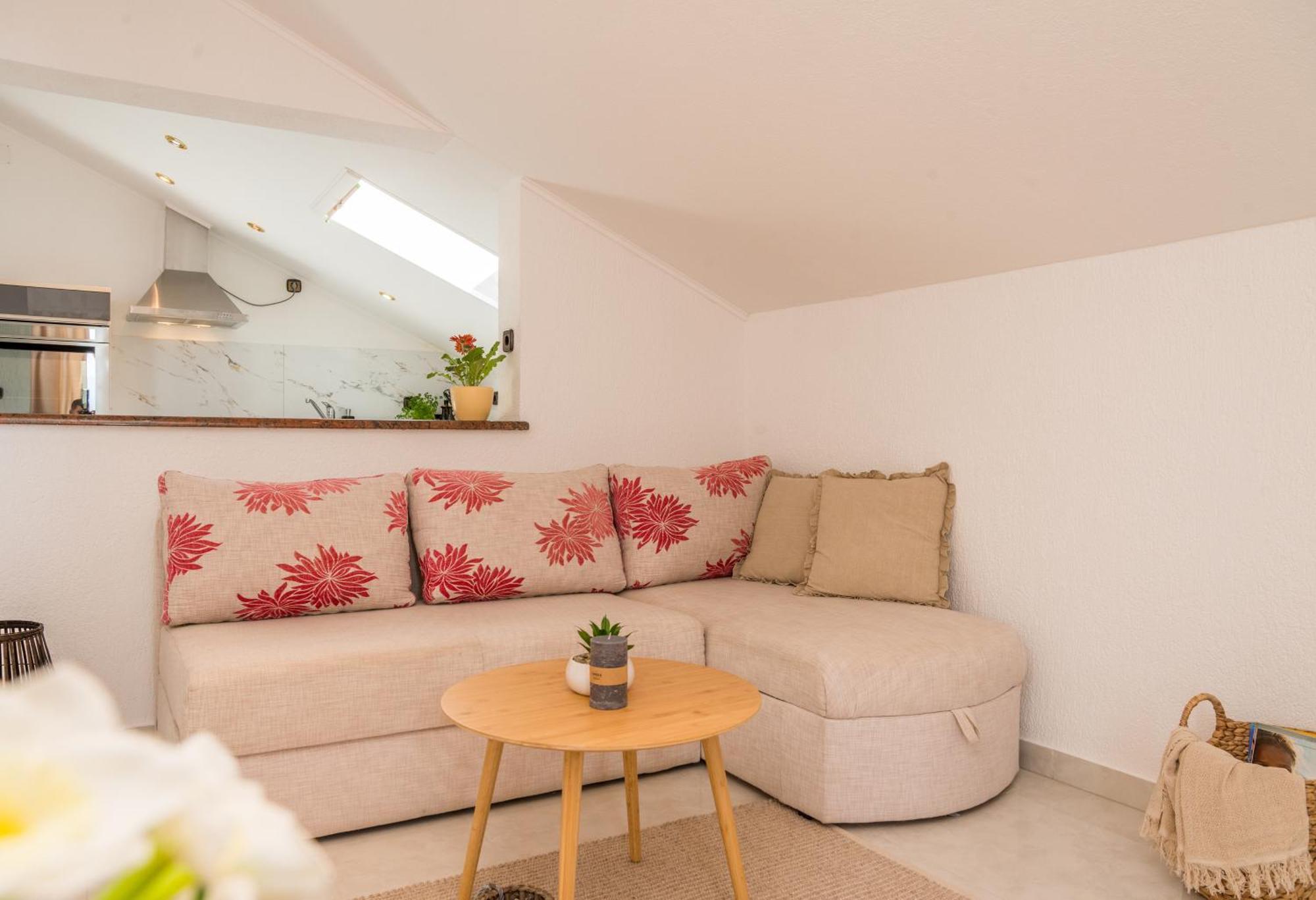 Mustel Travel Apartments سفيتي بيتار المظهر الخارجي الصورة